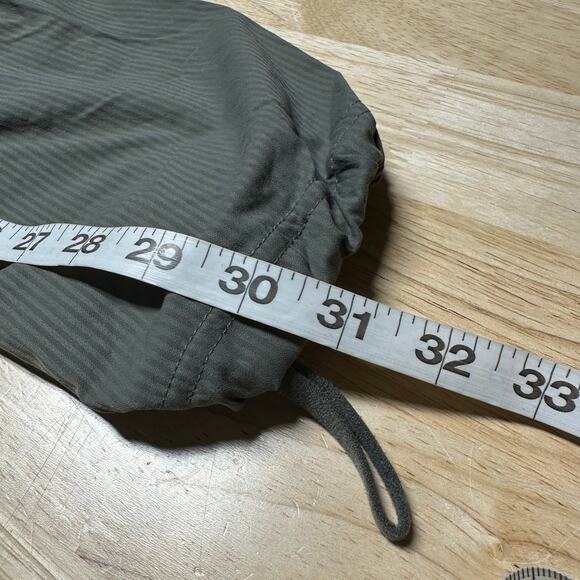 Lululemon Dance Studio Pant III Unlined Grey Sage Women's Size 8 EUC - Picture 9 of 9